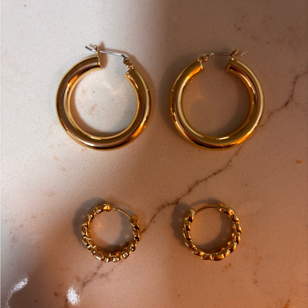 House of Harlow Earring Set